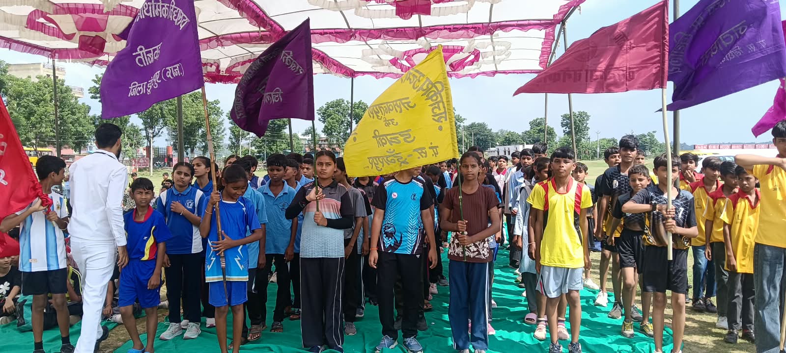 70वीं जिला स्तरीय खेलकूद प्रतियोगिता का आगाज, विभिन्न खेलों में खिलाड़ियों ने दिखाया उत्साह